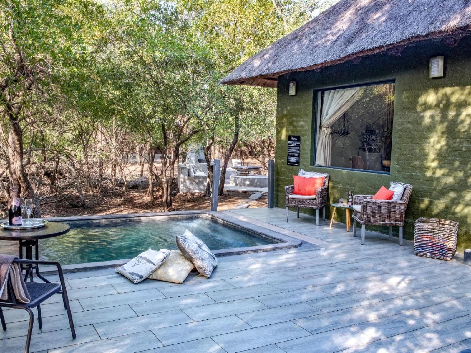 Croc Orvyll'S Kruger Lodge Marloth Park Exterior photo